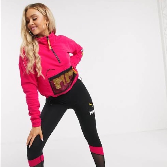 HELLY HANSEN | HH x Puma 1/4 Zip Crop Sweatshirt - Picture 2 of 11